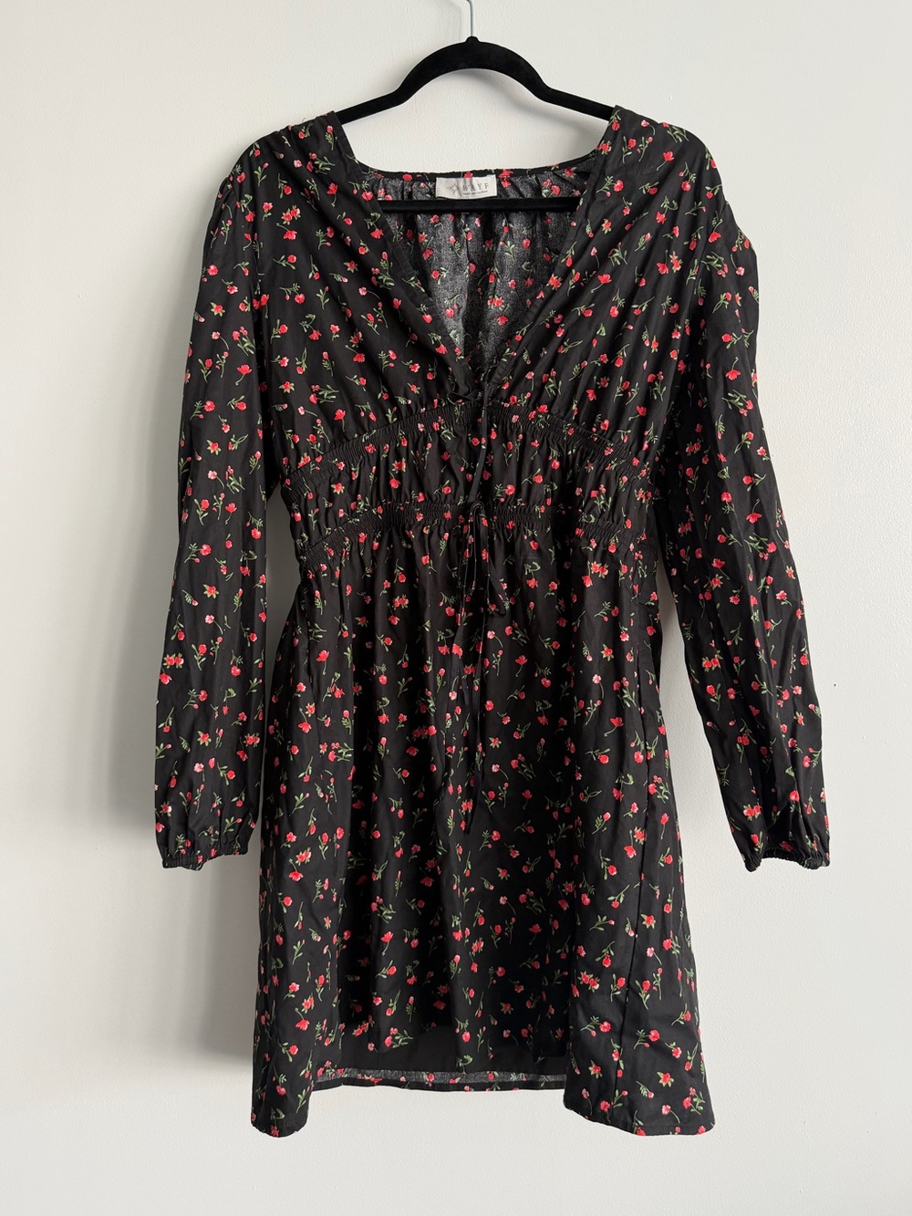 Wayf Black Long Sleeve Floral V-Neck Dress
